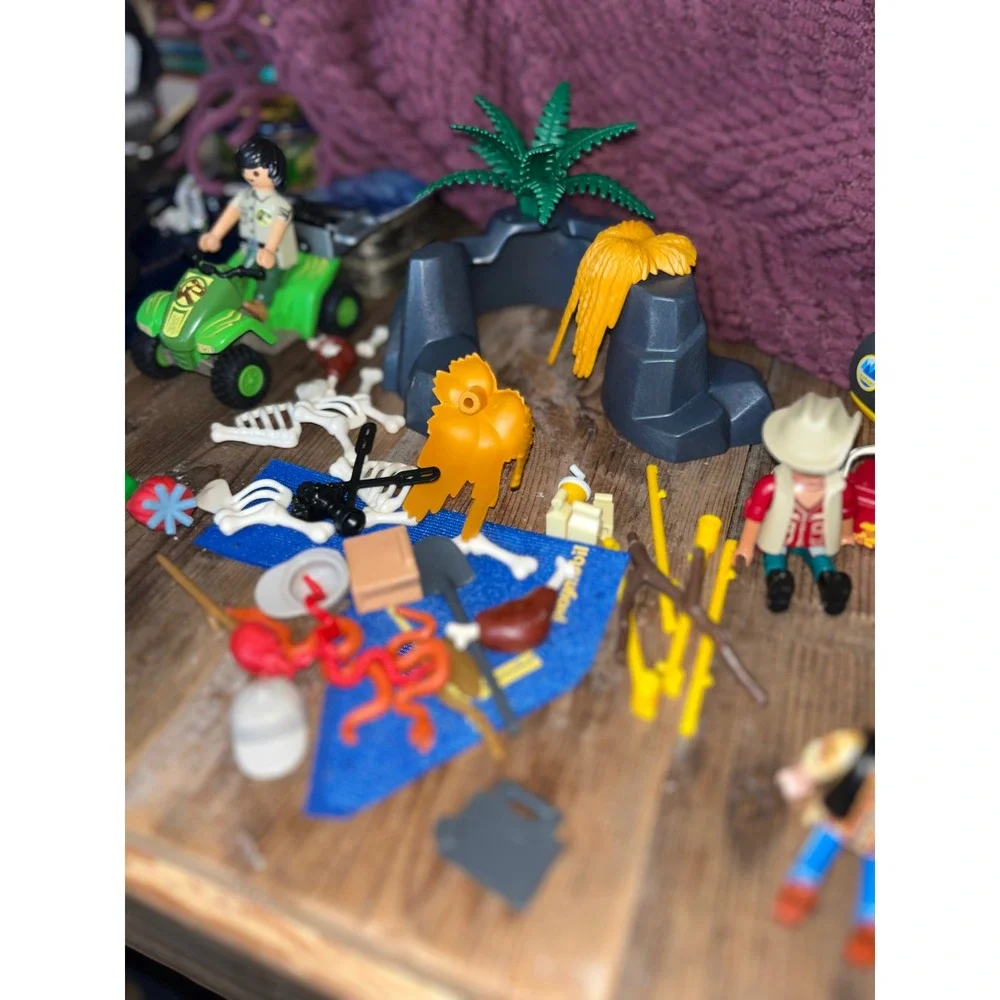 Playmobil Adventure Lot ATV Canoe Tent Figures Skeleton Jungle Safari